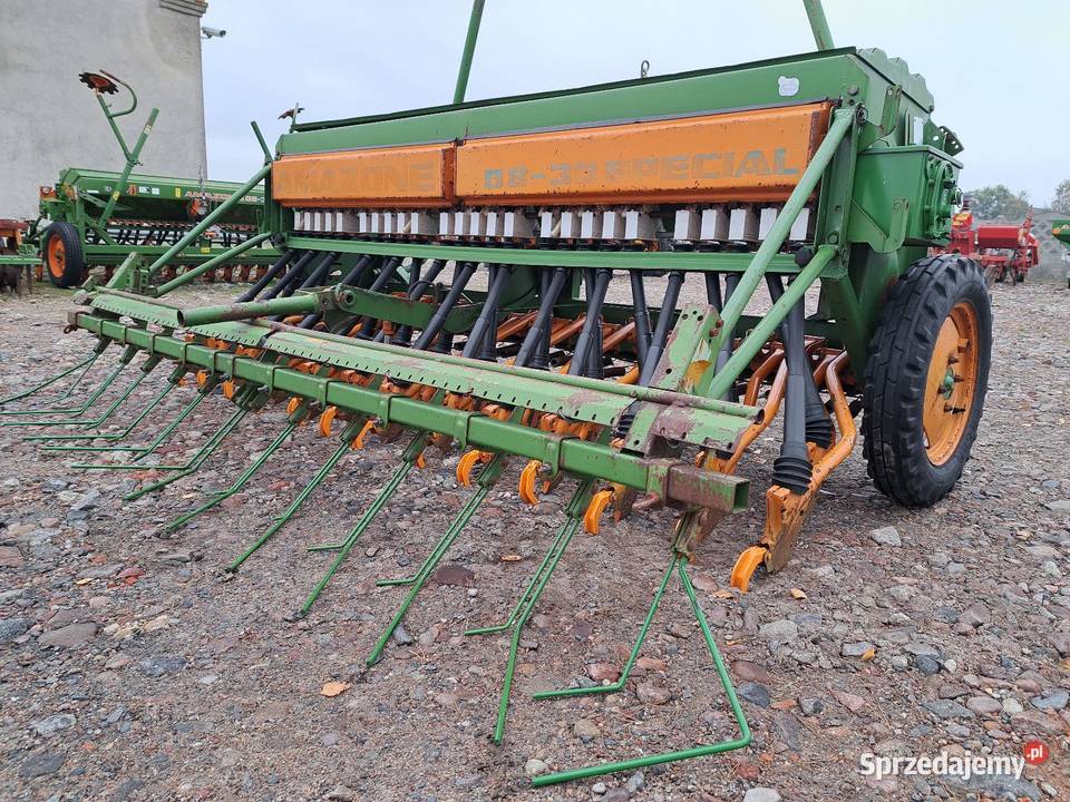 Siewnik AMAZONE D8 SPECJAL TYP 30 z Niemiec nieuszkodzony sprzedam