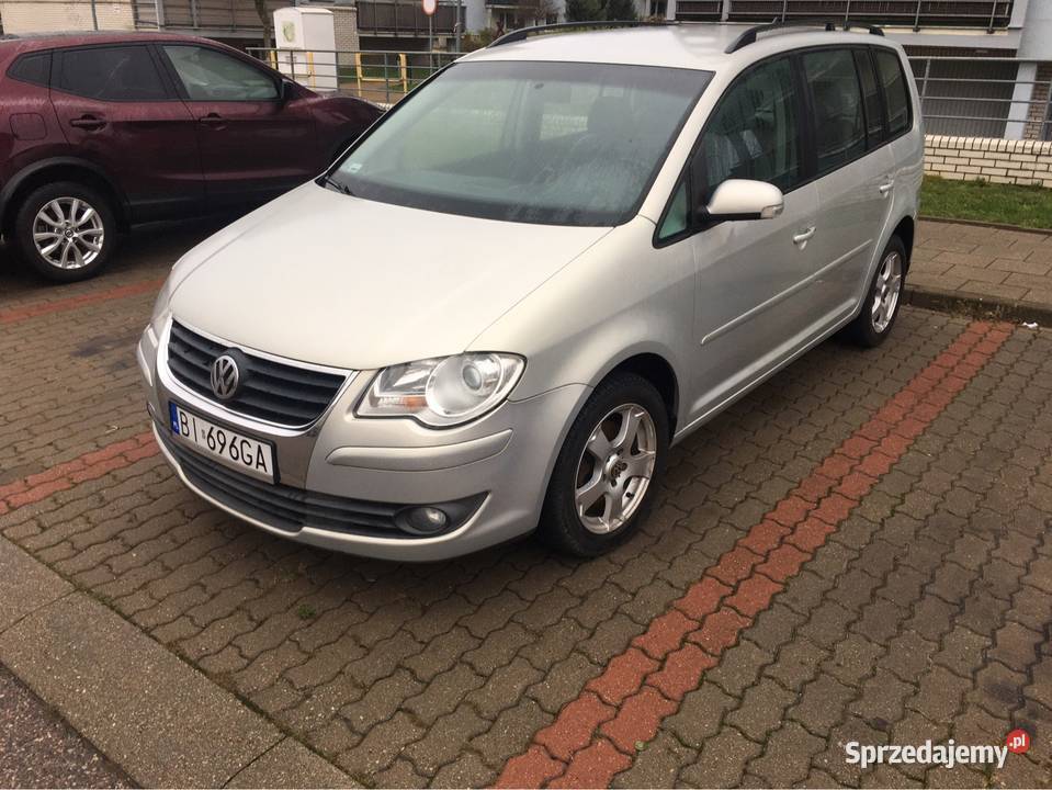Volkswagen Touran ładny stan przyciemniane szyby podlaskie Porosły-Kolonia