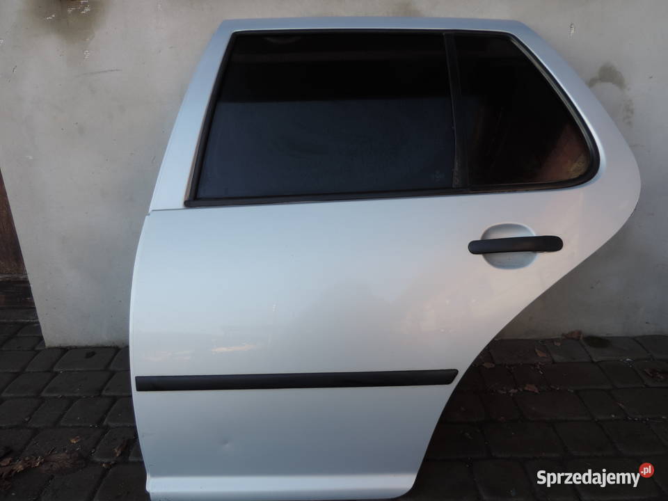 VOLKSWAGEN GOLF 4 5D DRZWI LEWY TYŁ LB7Z osobowe Motoryzacja Nowy Sącz