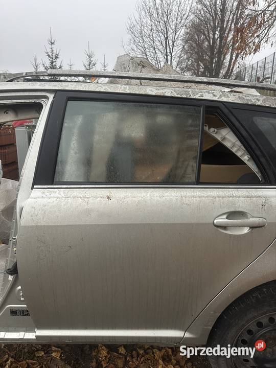 Drzwi lewy tył Avensis T25 1C0 Drzwi Strzegom sprzedam