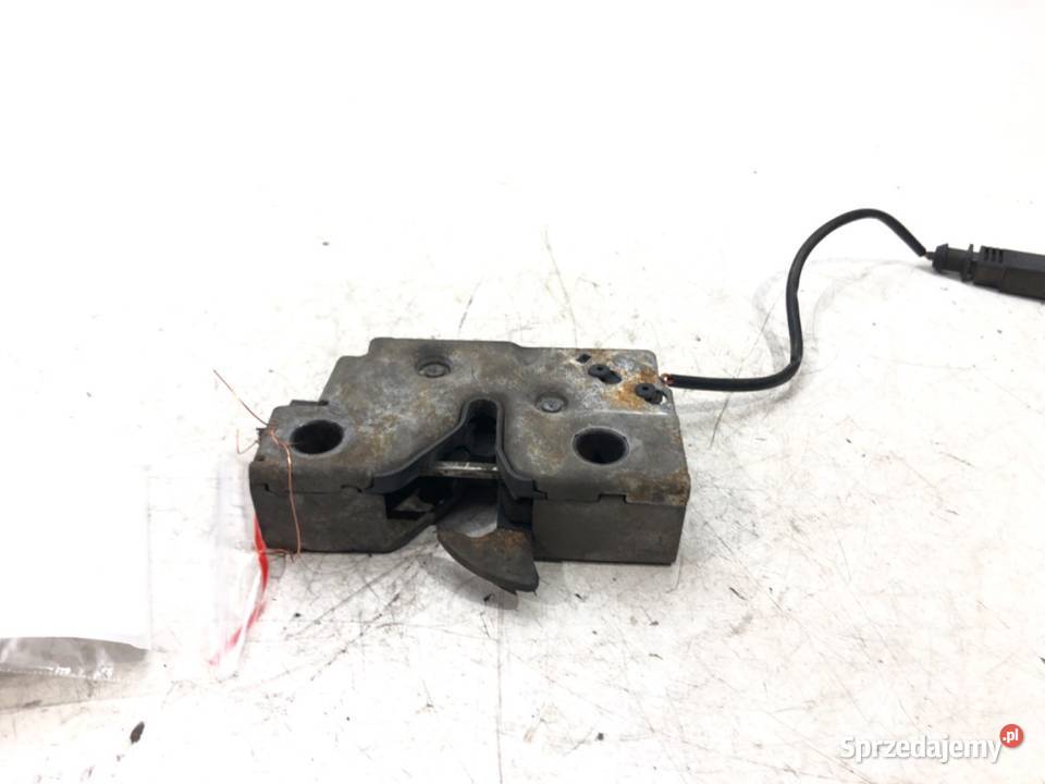 ZAMEK MASKI PRZÓD SKODA RAPID Kombi osobowe