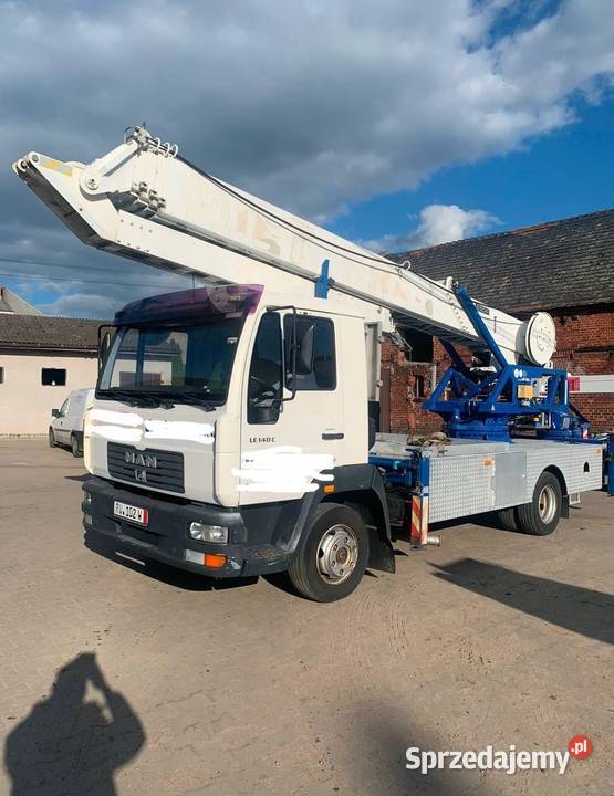 Żuraw Ciesielski dźwig dekarski Klaas K 2834 Kiełczewo