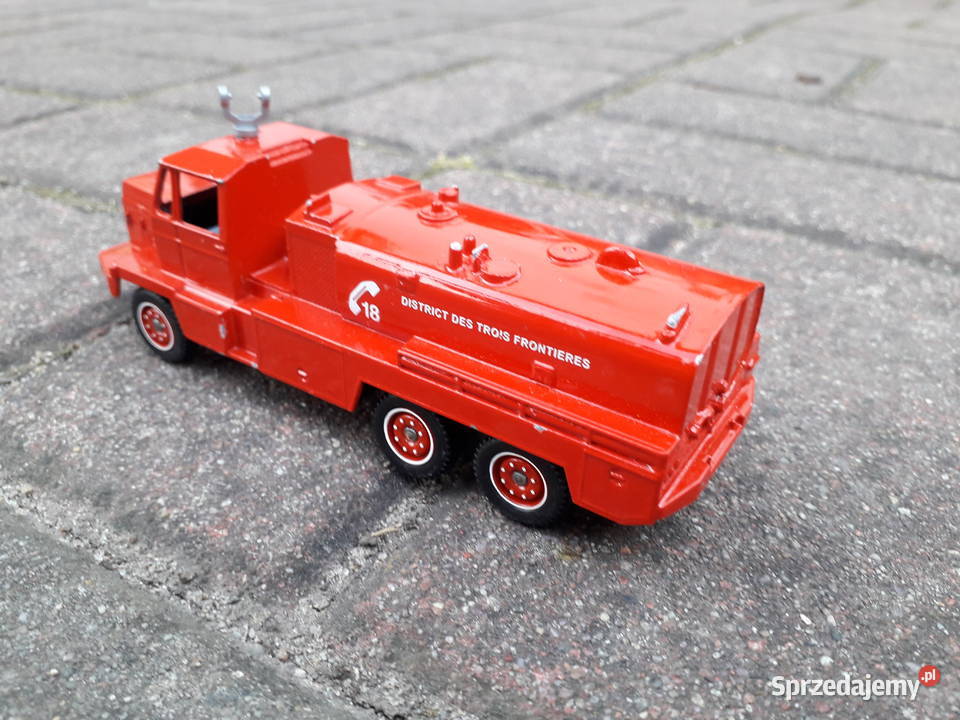 Dwa metalowe modele samochodów strażackich Warszawa