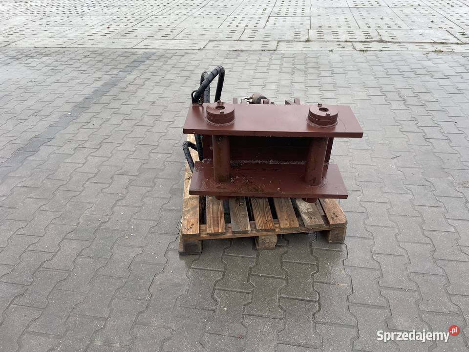 Uchylne mocowanie koparki jcb js175w
