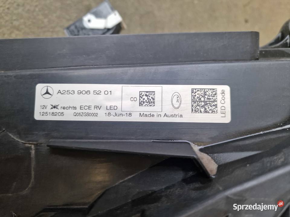 Reflektor przedni Mercedes GLC W253 A253 906 52