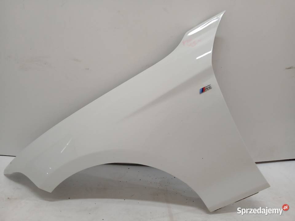 BŁOTNIK LEWY PRZEDNI BMW F20 300 Strzyżewice