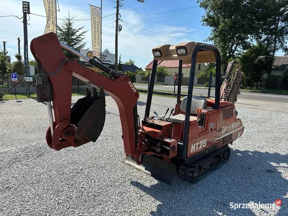 Koparka łańcuchowa Ditch Witch HT 25 na Goszczyn