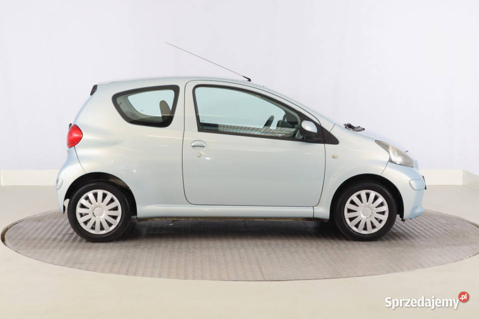 Toyota Aygo 10 VVTi manualna Zabrze sprzedam