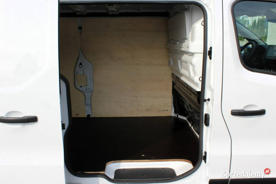 Renault Trafic L2 3osobowy FV23 130 LED Tempomat furgon Sokołów
