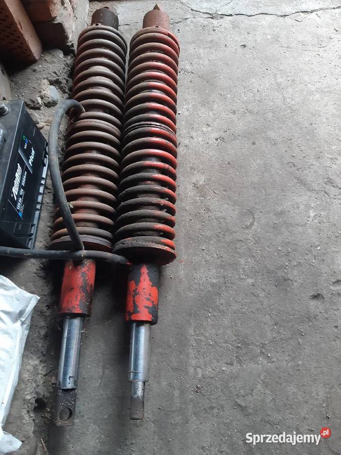 Siłownik podnoszenia hederu bizon Z056 rekord Radomyśl Wielki