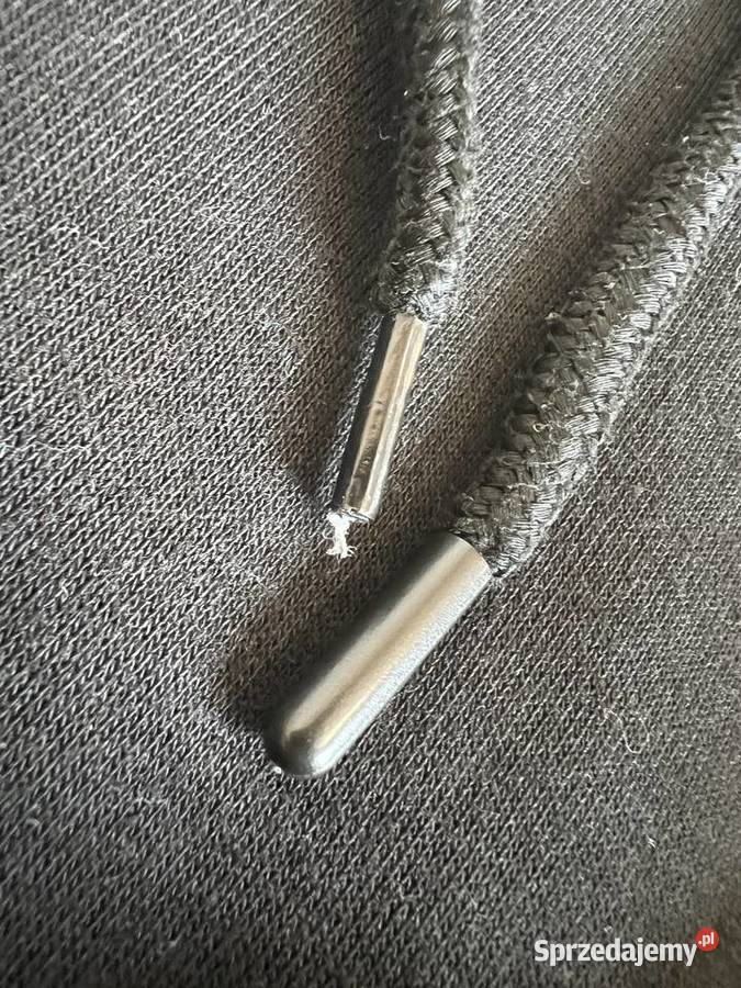 Bluza sweter z kapturem czarna sinsay HIT Jasło