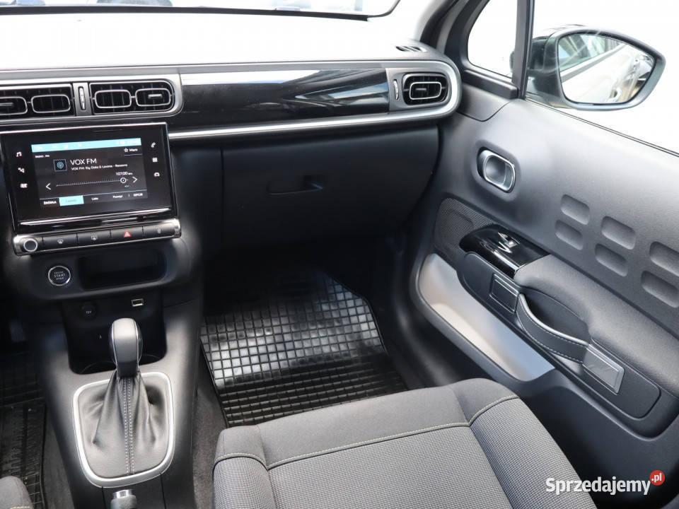 Citroen C3 12 PureTech asystent pasa ruchu Katowice