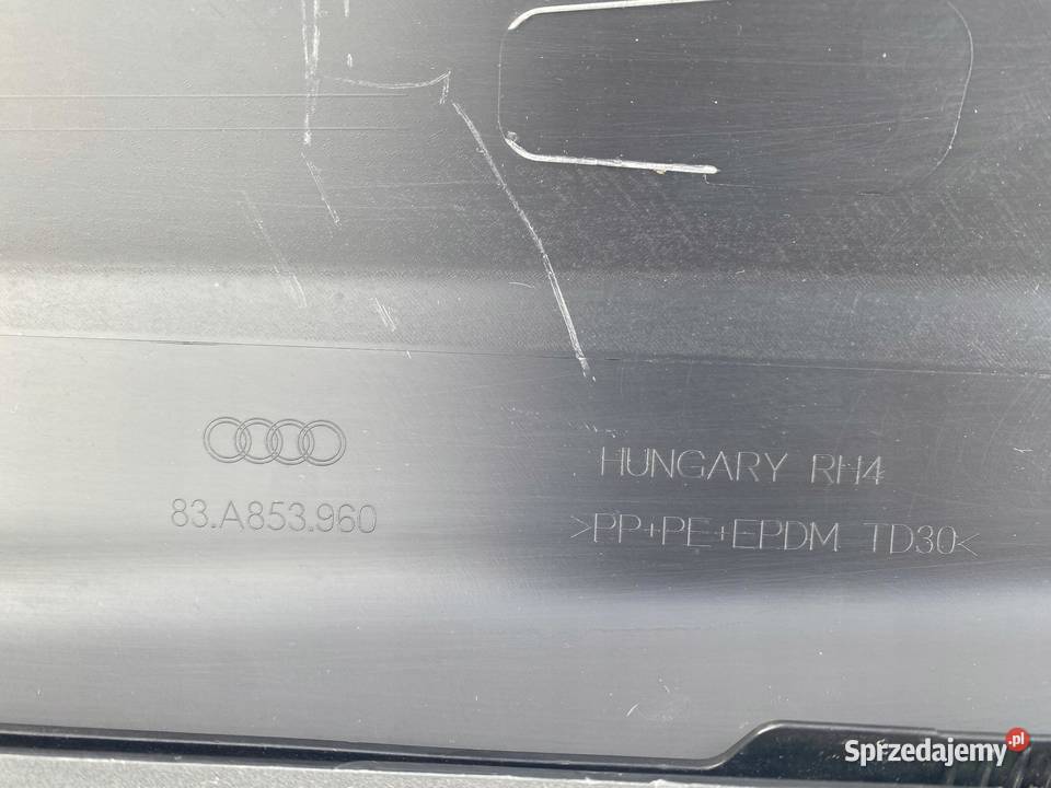 AUDI Q3 II 18 LISTWA DRZWI PRAWY PRZÓD 83A853960 sprzedam