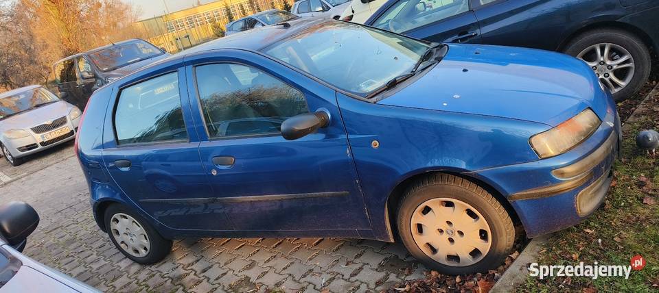Fiat Punto 2 2002 r 12L przebieg 117 267 lakier metallic Poznań