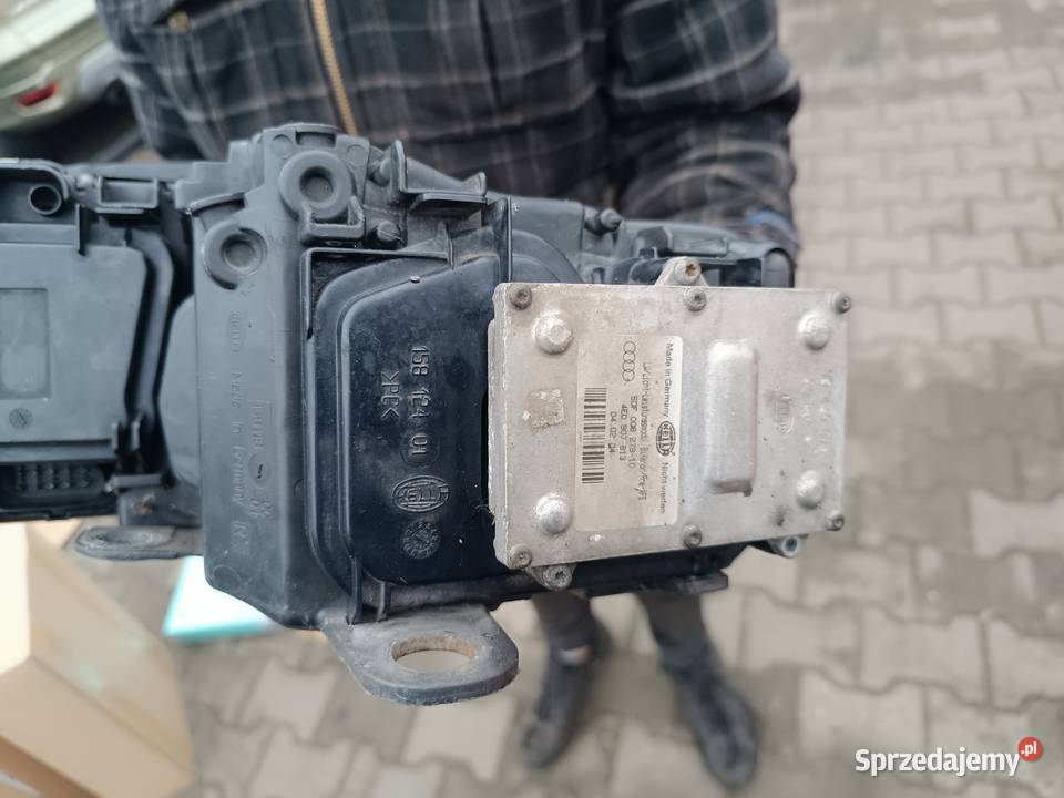 Audi A8 D3 Reflektory Przednie Bi Xenon ciemne osobowe śląskie Częstochowa