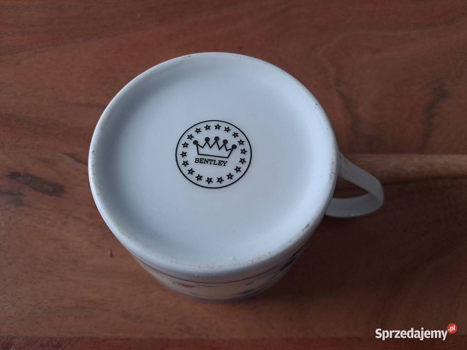 PRL Filiżanka w kwiatki Bentley Kubek Porcelana Warszawa
