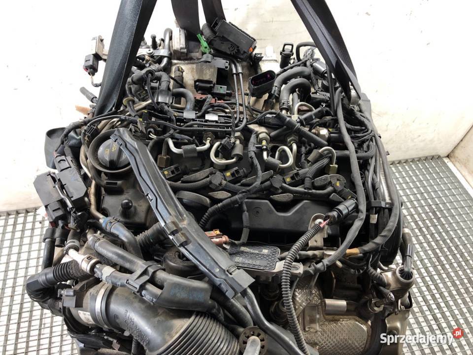 SILNIK KOMPLETNY AUDI 20 190 DET A5 F5