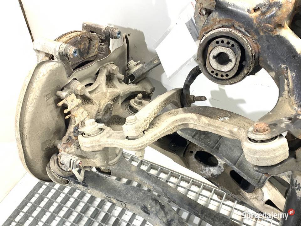 BELKA TYŁ AUDI A4 B9 Kombi TYLNA ZAWIESZENIA podkarpackie