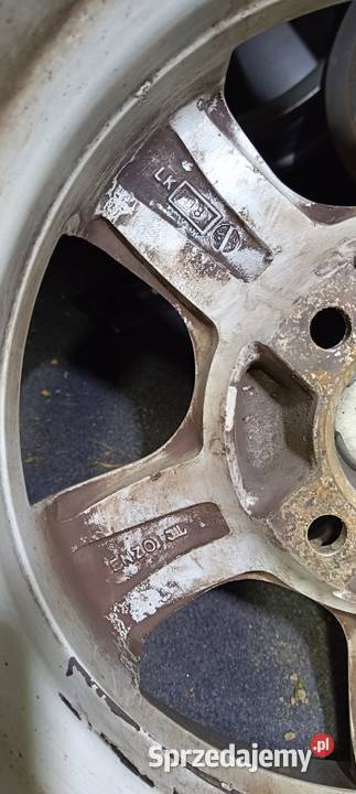 Felgi aluminiowe enzo R14 Samochodowe Wąsosz