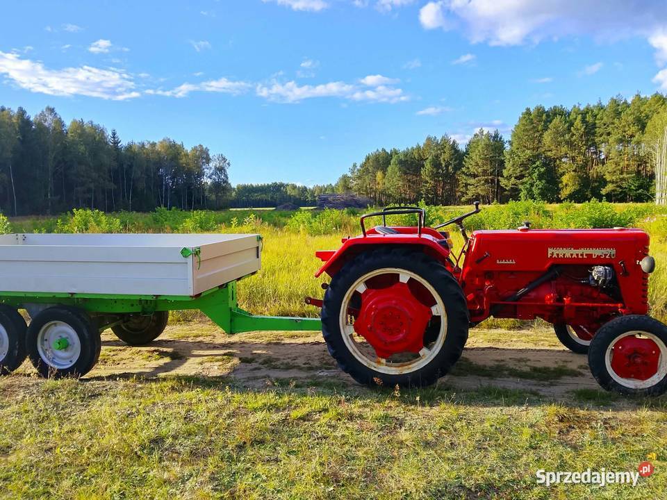 sprzedam zabytkowy ciągnik FARMALL D320 z Trzcianka