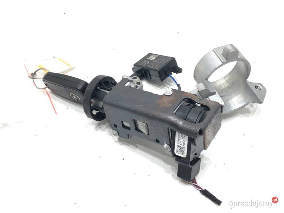 STACYJKA OPEL CORSA E 13496392 14 90 KLUCZYK osobowe
