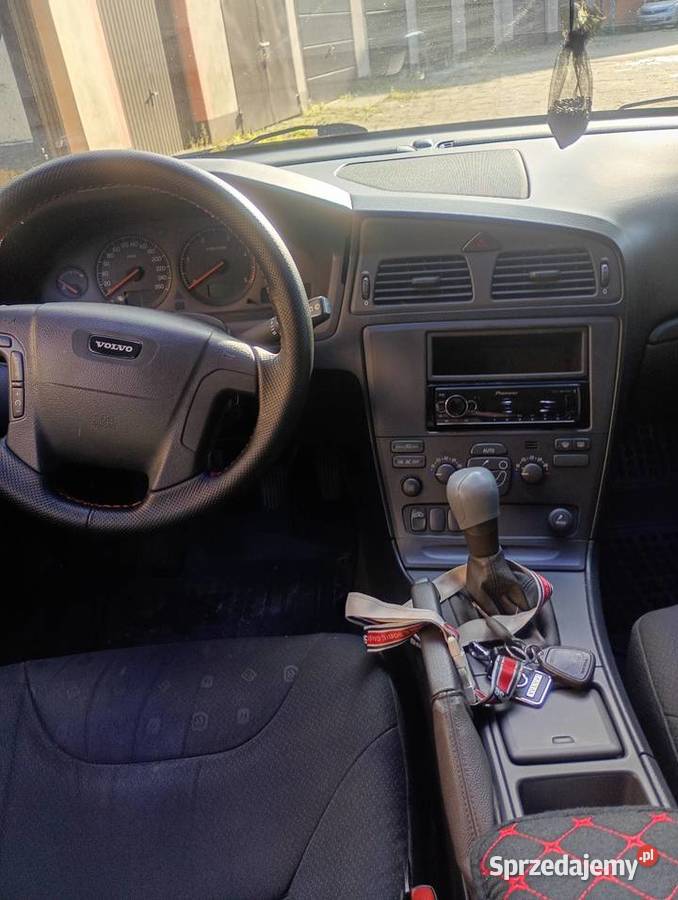 Volvo v70 25 TDI 140 nieuszkodzony Starachowice