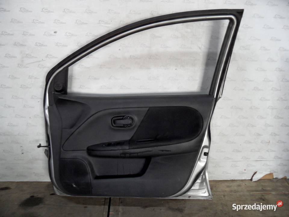 NISSAN NOTE I LIFT 10r drzwi prawy przód osobowe świętokrzyskie