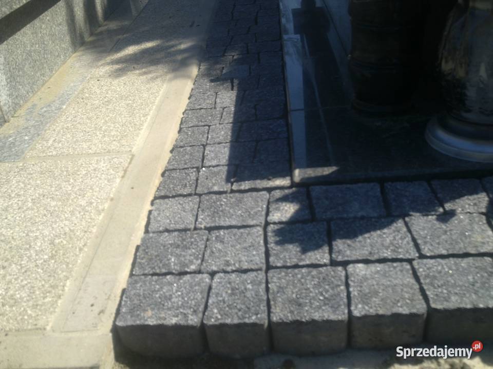 Usługi Układania kostki grobie na cmentarzu Brukowanie Wrocław
