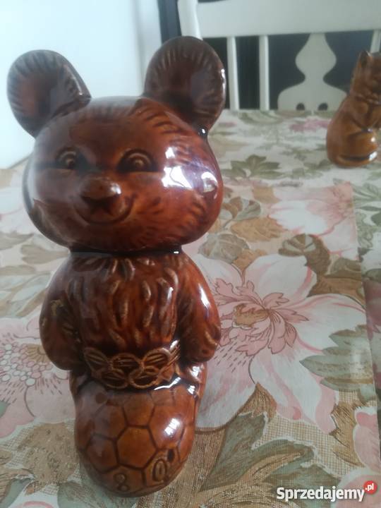 Figurki PRL tanio odcienie brązowego