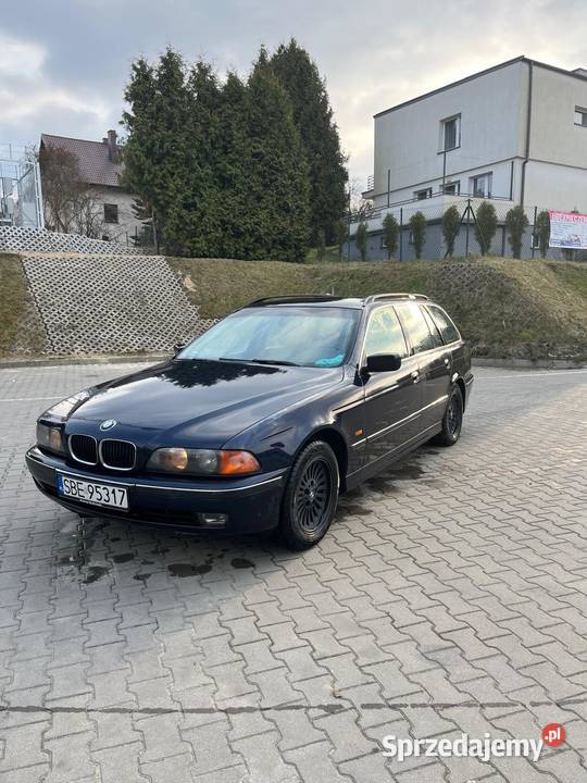 BMW E39 528I