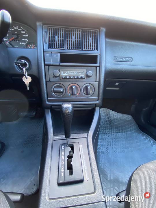 Audi 80 B3 20 benz Automat Oryginalny Lakier Zgierz