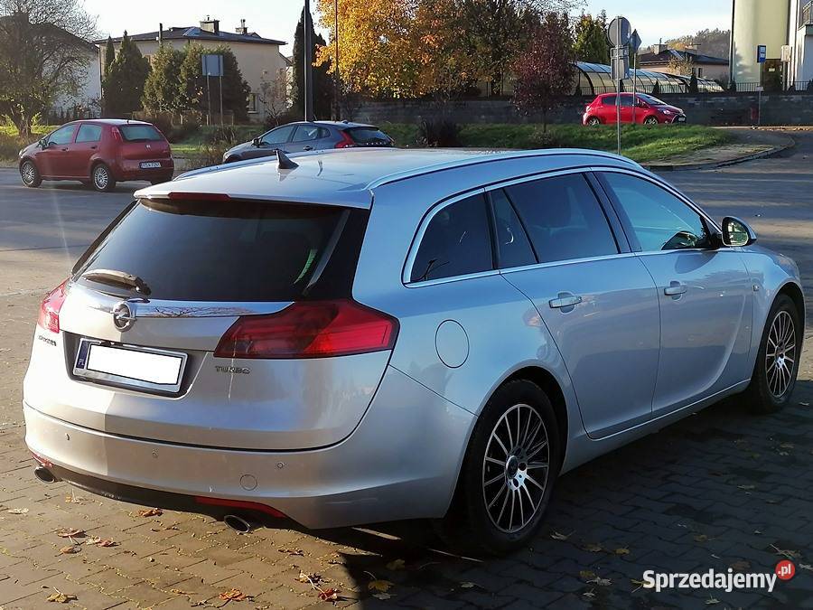 Opel InsigniaBenzyna 16 16v Turbo Sanok