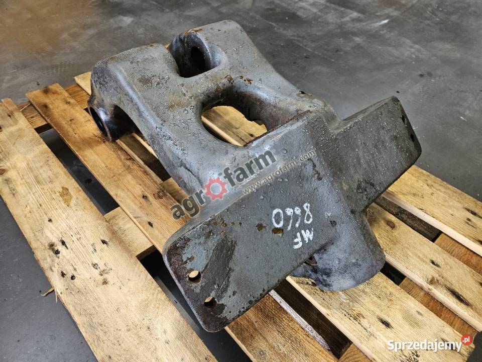 Wspornik osi FWD Massey Ferguson 8660 8730 Układ kierowniczy i oś przednia Byków