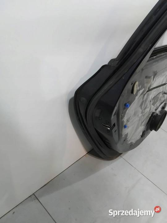 DRZWI LEWE TYŁ KOMBI Z20R Opel Astra IV 2009