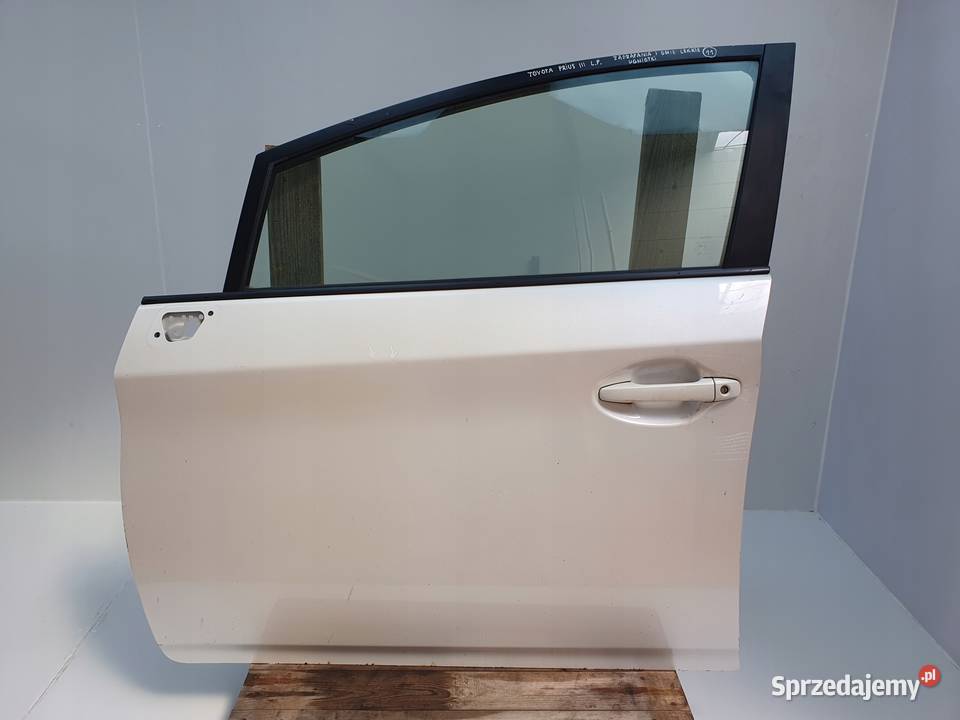 DRZWI LEWY PRZÓD Toyota Prius III 20092015 Chełm
