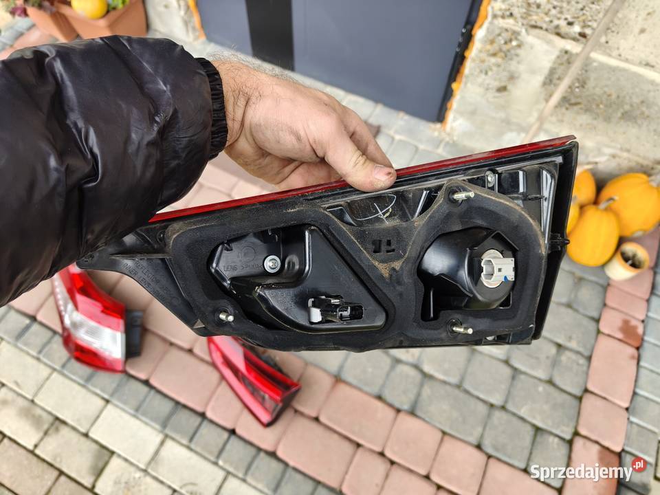 Sprzedam dwie lampy tylne Nissan Qashqai lift podkarpackie Krosno