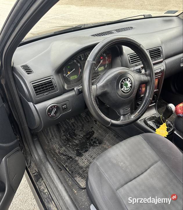 Skoda octavia 16 gaz 2004r KLIMA kupiony w Polsce sprzedam