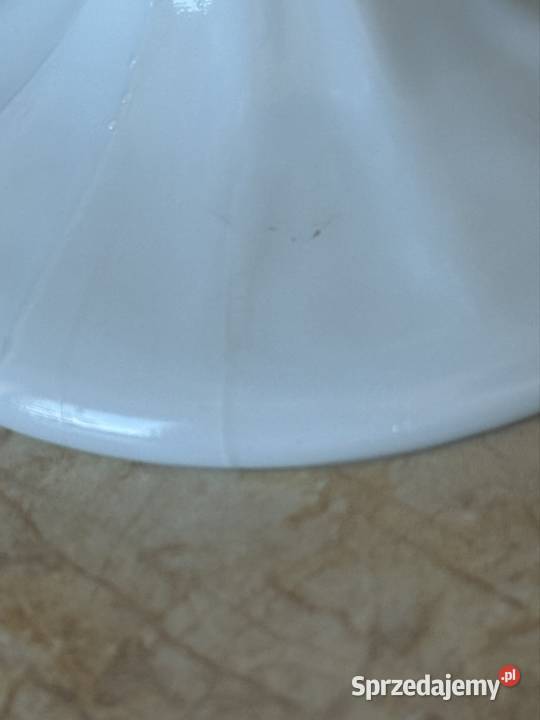 Cukiernica z figurą kobiety Ząbkowice