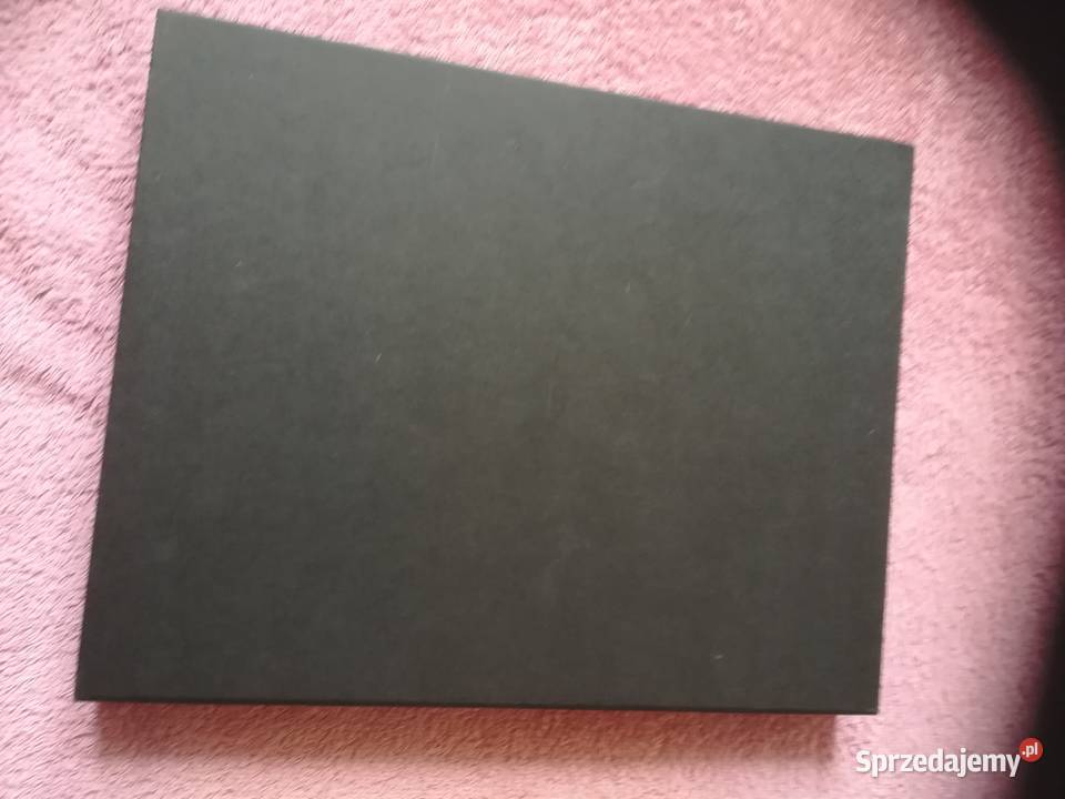 Sprzedam etui Warszawa