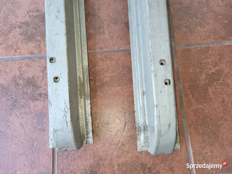 Wartburg 353 13 Nowe słupki B prawy i lewy Piaseczno