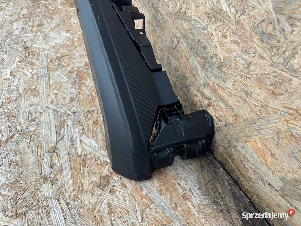 Spoiler dół zderzaka przód renault V 5 etech Rok produkcji 2025 Międzychód