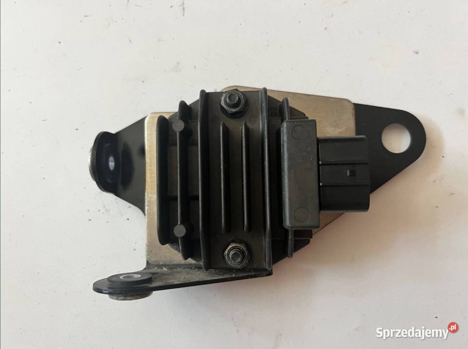 Regulator napięcia Suzuki GSXS 750 GSX750S