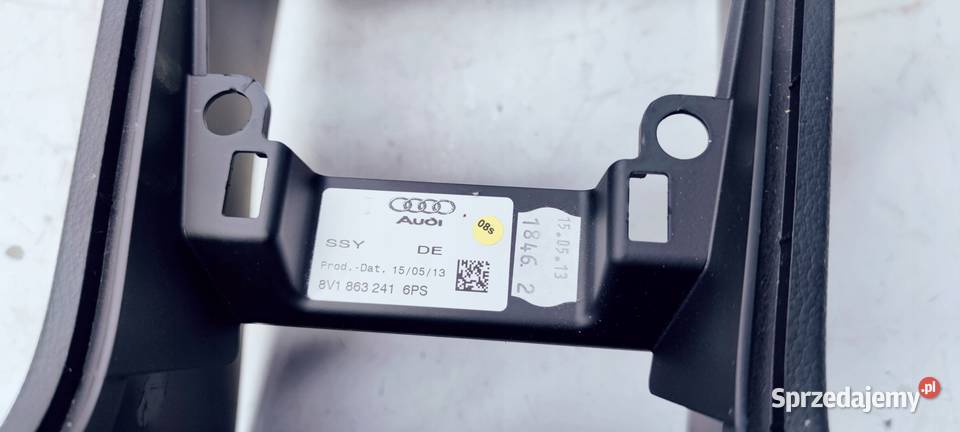 TUNEL ŚRODKOWY AMI SCHOWEK AUDI A3 8V 8V1863241 Przystajń
