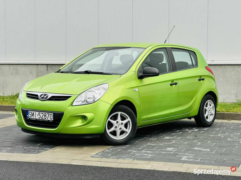 Hyundai i20 Hyundai i20 12 Benzyna 78 20102011 Zarejestrowany w Polsce Mikołów
