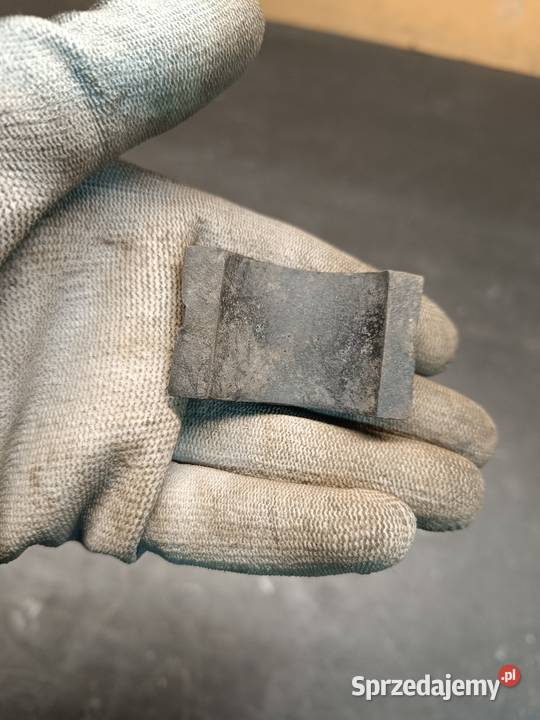 Guma mocowanie osłona zbiornik paliwa bak części Mocowania i uchwyty małopolskie Gołaczewy sprzedam