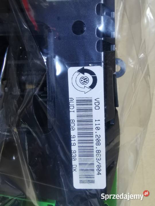 Liczniki zegary audi a4 b5 8D0 919 930 DX Knurów