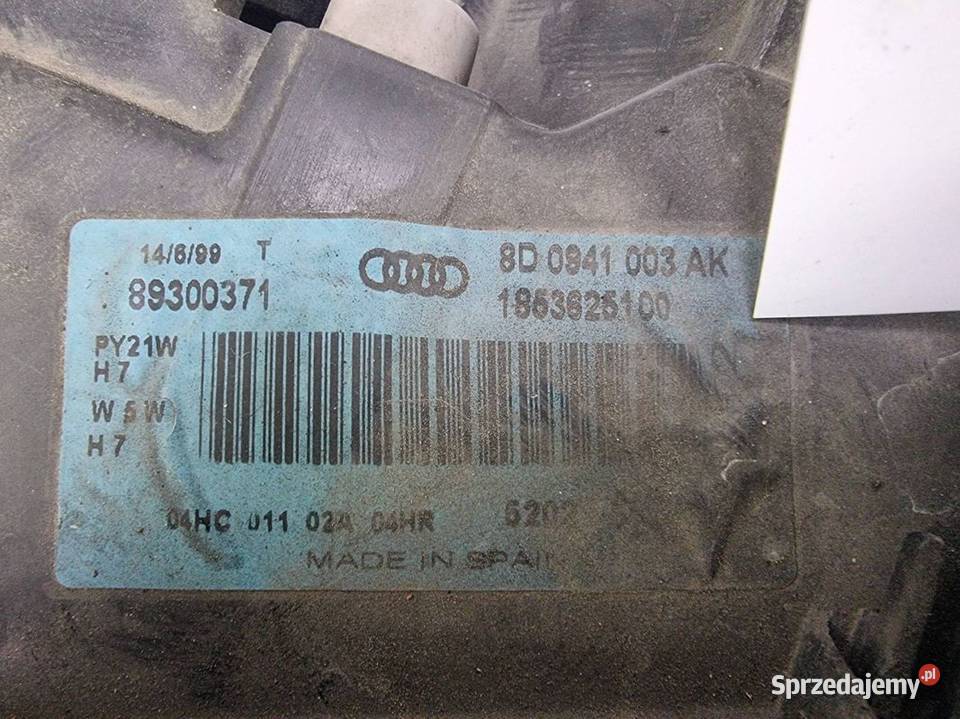 LAMPA LEWA PRZÓD AUDI A4 B5 8D0941003AK osobowe Pozostałe Lipno