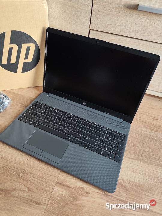 Laptop Notebook HP 255 G8 model RTL8821CE 4128Gb świętokrzyskie Starachowice