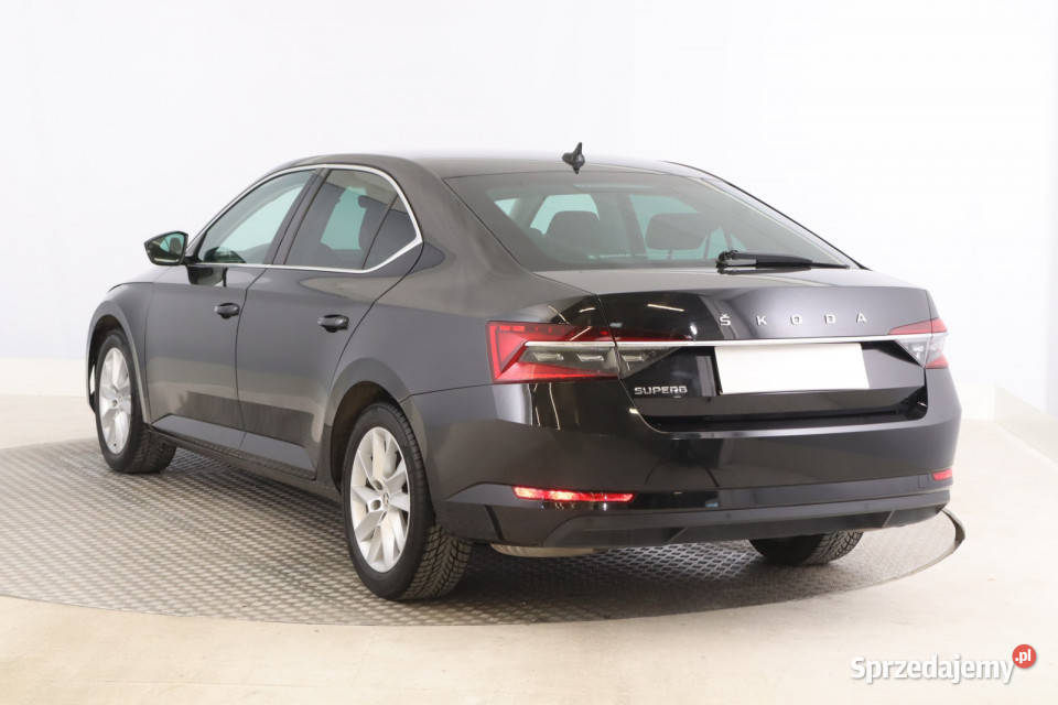 Skoda Superb 20 TSI elektrycznie ustawiane fotele