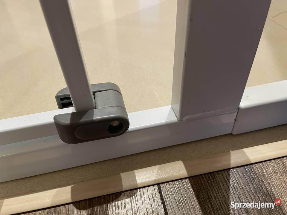 Bramka furtka zabezpieczająca dzieci i zwierząt Wrocław